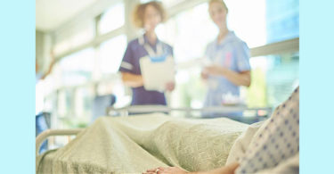 Detienen a enfermero que abusó de mujer en coma