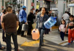 ¿Por qué es peligroso consumir agua en donde se versó gasolina?