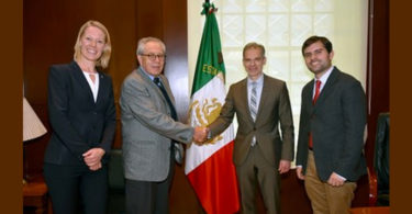Negocian México y Dinamarca medicamentos gratuitos; iniciarían en Tabasco