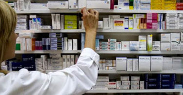 Continuará igual todavía la compra de medicinas en el país