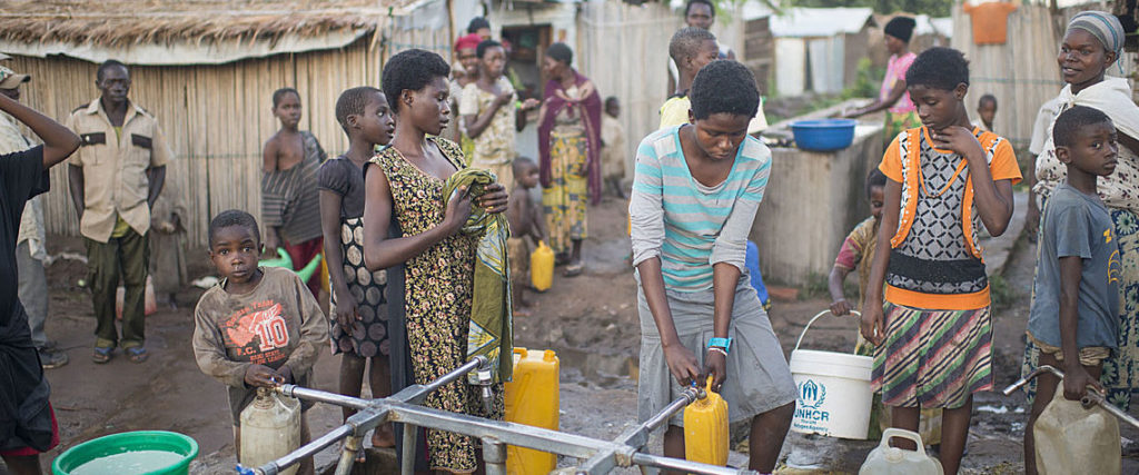 Más de 2000 millones de personas sin acceso a agua potable