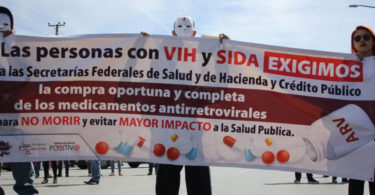 Detenida la compra de medicamentos para VIH