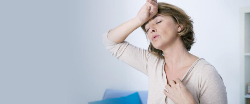 Llegar a la menopausia antes de los 50 años causa complicaciones