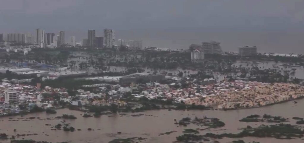 Inundaciones por Huracán John en Acapulco