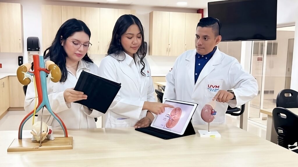 Detectan lipoma suprarrenal estudiantes UVM Villahermosa_UVM