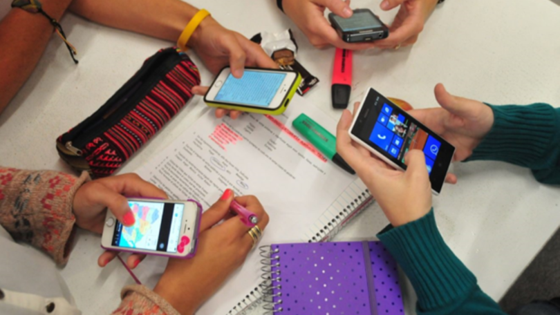 Uso-de-celular-en-menores_IPSOS